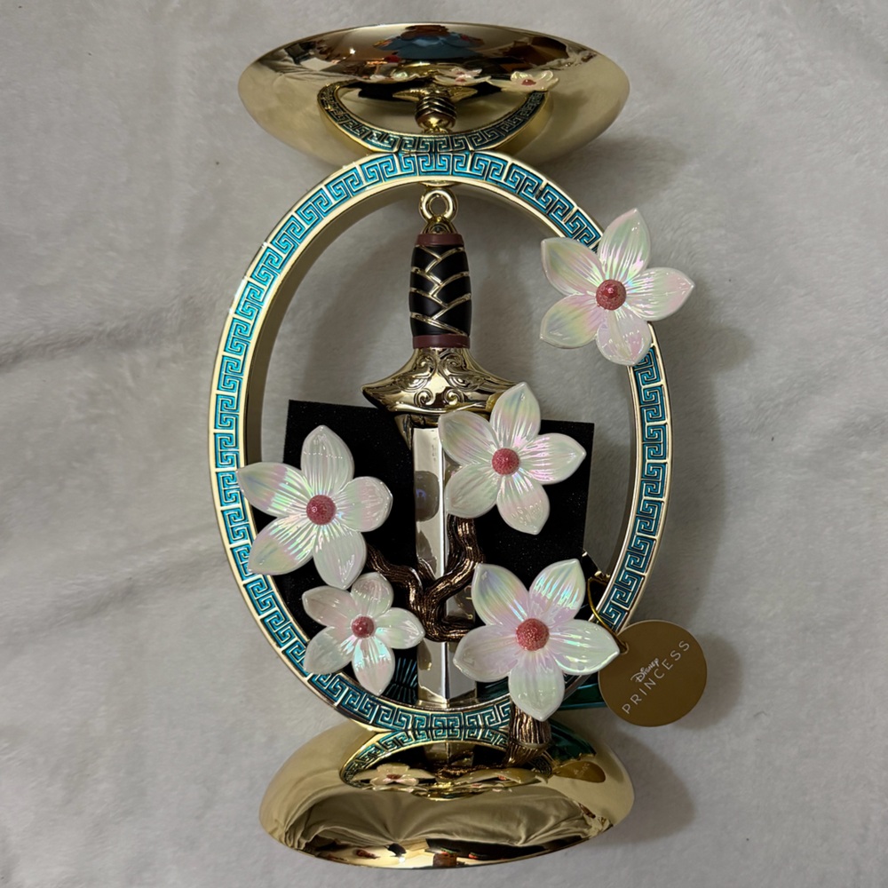 Bath & Body Works Mulan Candle Holder